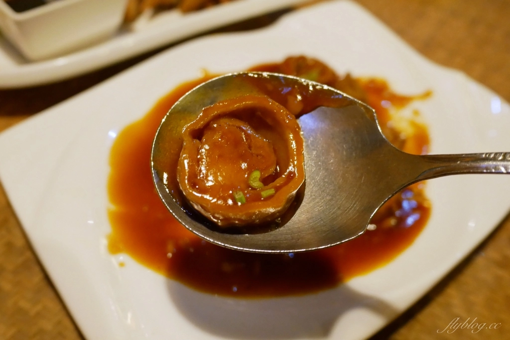 【台中西區】京華煙雲：2021台中米其林必比登推薦，在深宅大院品嚐北方菜 @飛天璇的口袋