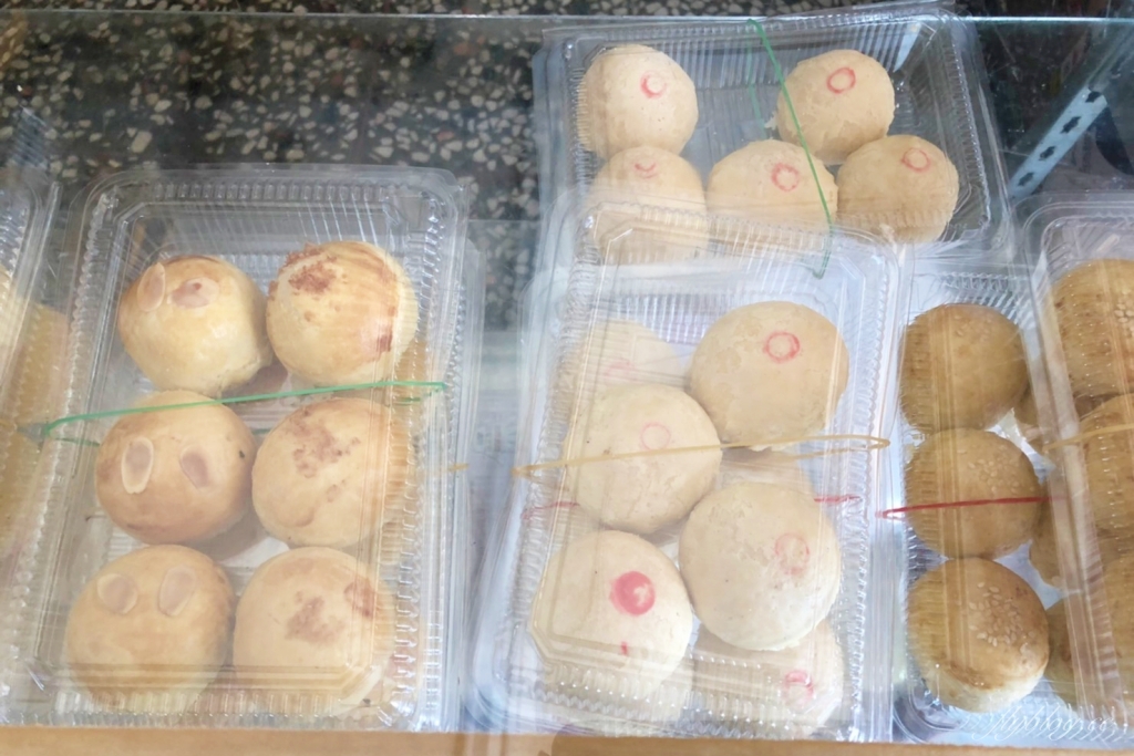 台中沙鹿｜上美餅店．鹿寮老字號懷舊餅行，網友推薦綠豆椪勝過蛋黃酥 @飛天璇的口袋