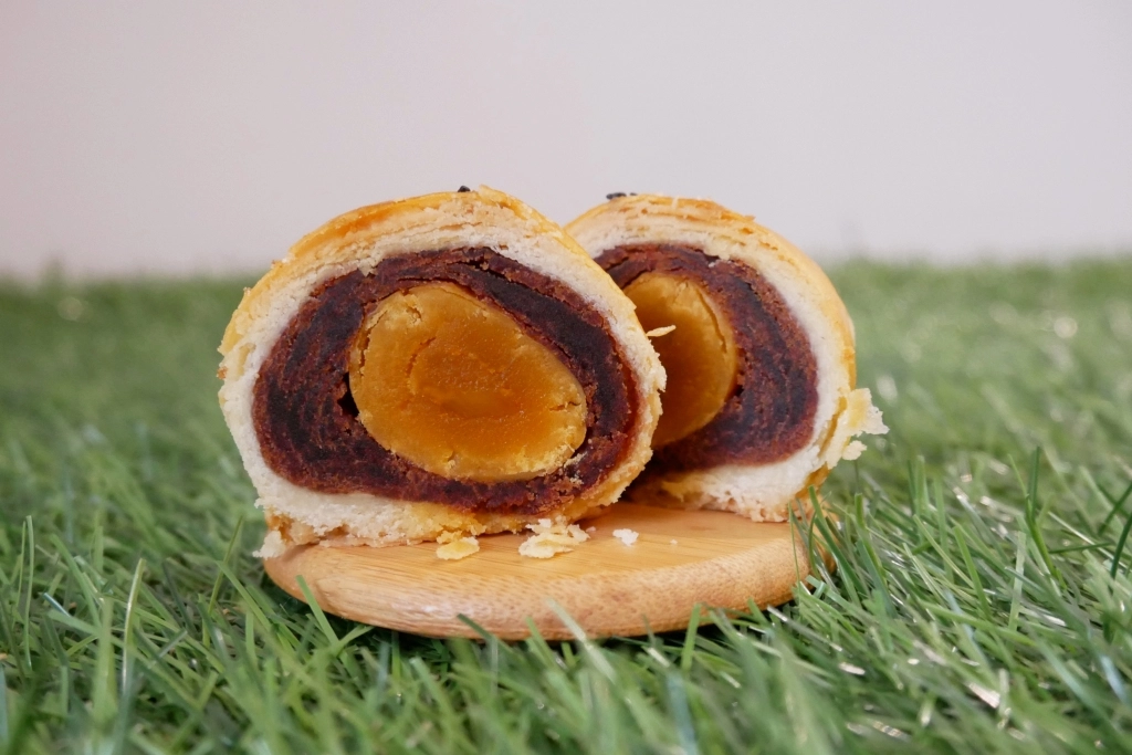 嘉義東區｜阿潘肉包．知名肉包店也賣蛋黃酥，品嚐嘉義傳統的古早味 @飛天璇的口袋