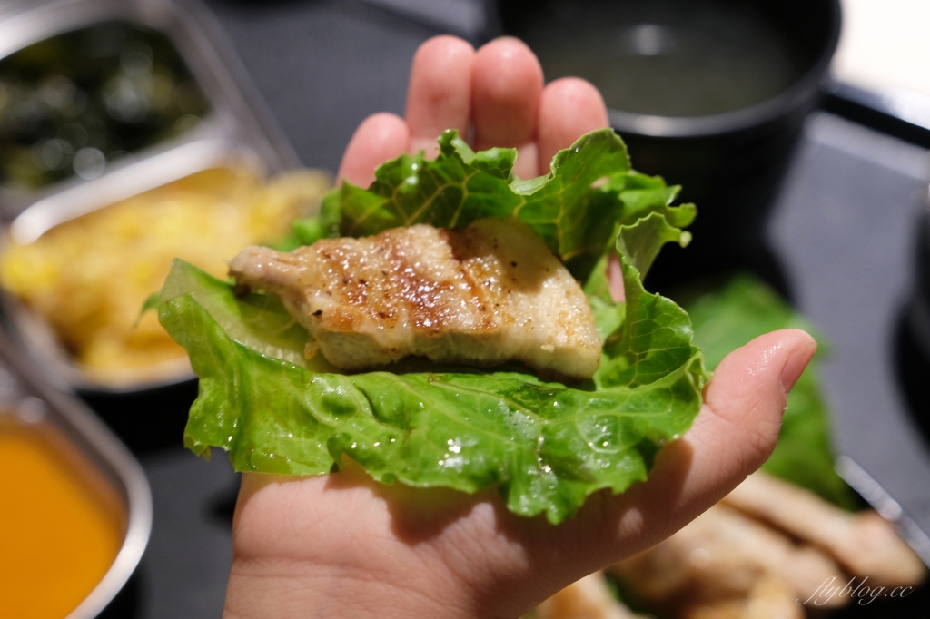 【台中北區】上岩阿哲西韓式料理，一個人也可以品嚐韓式料理，部隊鍋、馬鈴薯鍋和辣豆腐鍋都吃得到 @飛天璇的口袋