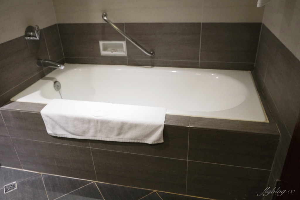 屏東恆春｜墾丁福華渡假飯店．專屬密道直通小灣沙灘，小孩最愛的水世界 @飛天璇的口袋