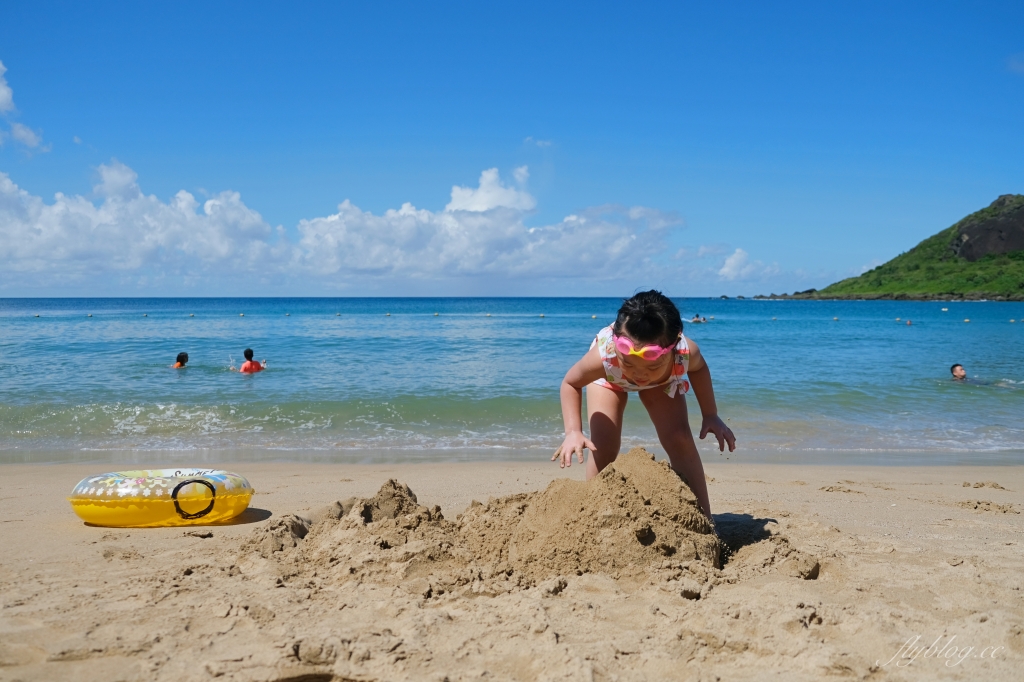 墾丁小灣沙灘｜離墾丁大街最近的沙灘，可以參加香蕉船等戲水活動 @飛天璇的口袋
