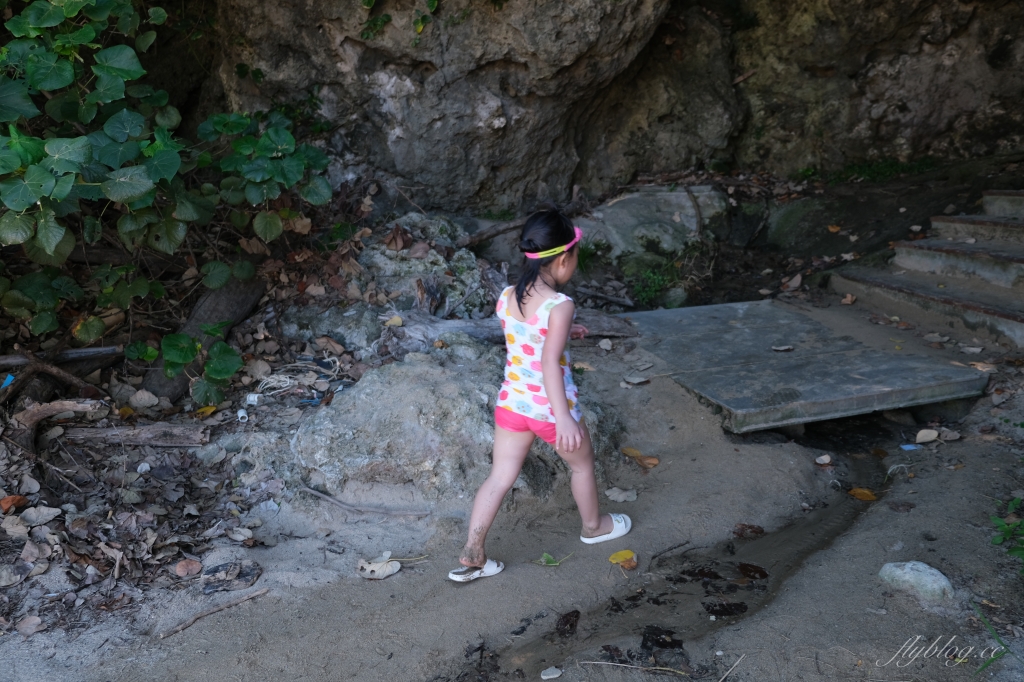 墾丁小灣沙灘｜離墾丁大街最近的沙灘，可以參加香蕉船等戲水活動 @飛天璇的口袋