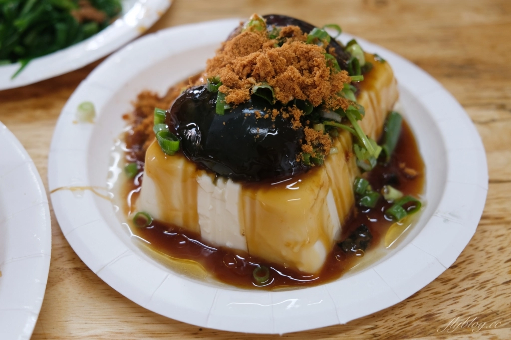 台東美食｜鼎東客運大樹下米苔目，米苔目又Q彈又大碗，台東在地20年的好味道 @飛天璇的口袋