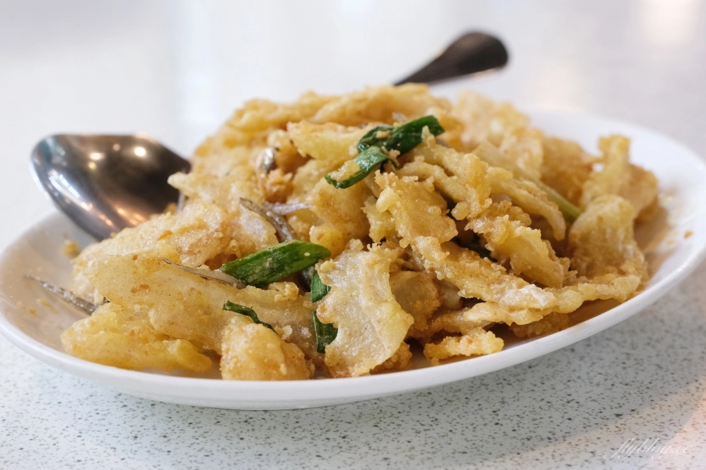 南投埔里｜土角厝水上庭園餐廳．自然景觀桃米村水上餐廳，旋轉餐廳品嚐親家母料理 @飛天璇的口袋