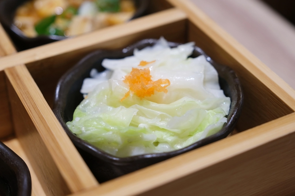 台中西區｜吃光食堂．以電影院為主題餐廳，美味的六宮格人套餐 @飛天璇的口袋