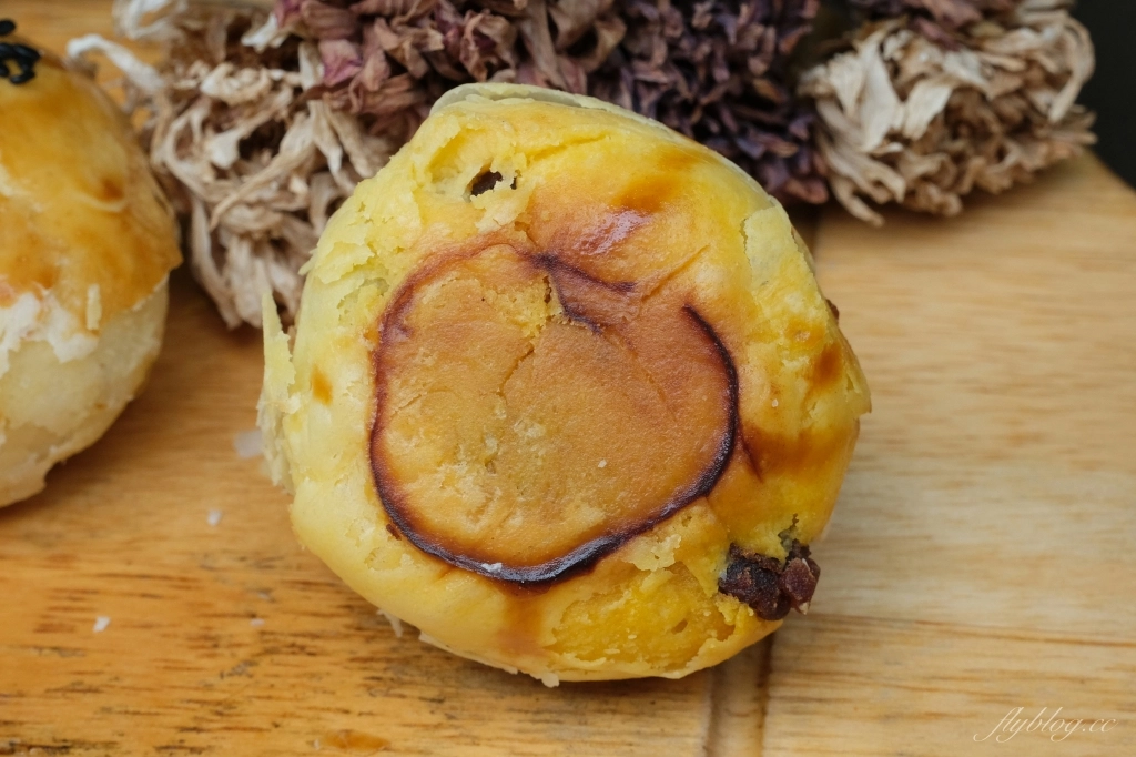 台中北區｜拉波兒麵包店．老闆師承野上智寬，台中蛋黃酥前幾強 @飛天璇的口袋