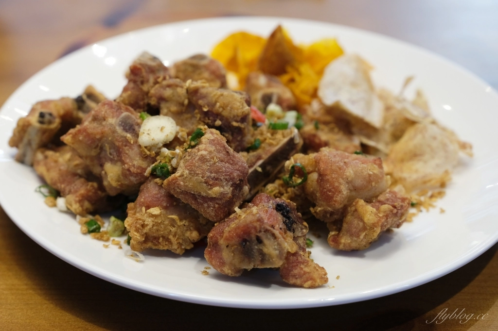 鴻龍宴餐廳：到碼頭吃活蝦料理，整艘大船開進餐廳 @飛天璇的口袋