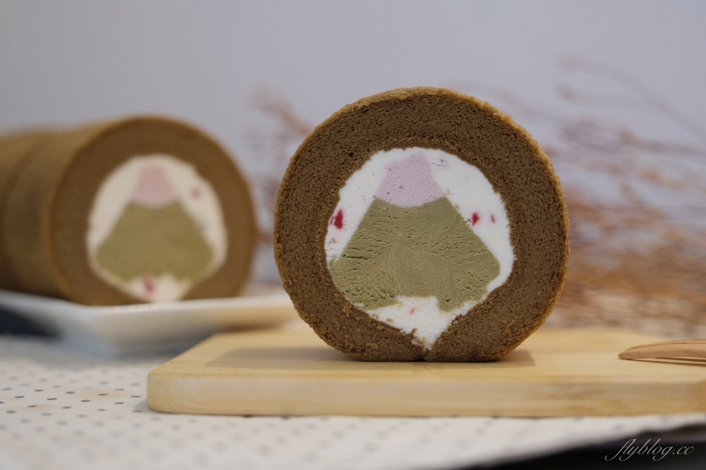 金帛手製:在櫻花季的阿里山沏一壺茶捲 x 抹莓富士山 x 紅玉莓果巧克力 @飛天璇的口袋 金帛手製:在櫻花季的阿里山沏一壺茶捲 x 抹莓富士山 x 紅玉莓果巧克力 @飛天璇的口袋