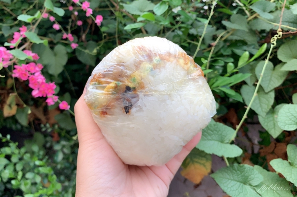 台中北區｜陝西路無名飯糰，全聯前面小攤子，每天只賣3小時，台中超人氣飯糰 @飛天璇的口袋