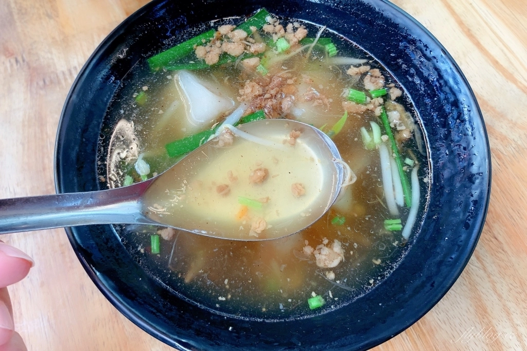 【台中豐原】  一口燜三角圓：豐原廟東老字號小吃美食，營業將近50個年頭 @飛天璇的口袋