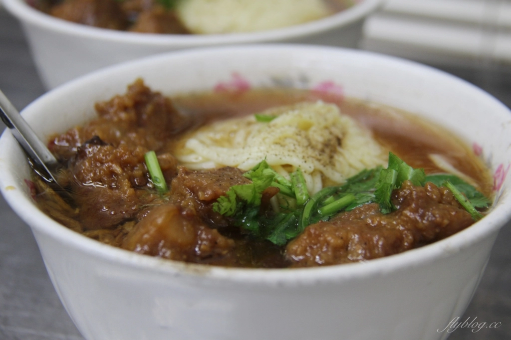 台中豐原|廟東清水排骨麵.廟東超人氣排隊美食,觀光客必吃排骨麵 @飛天璇的口袋 台中豐原|廟東清水排骨麵.廟東超人氣排隊美食,觀光客必吃排骨麵 @飛天璇的口袋
