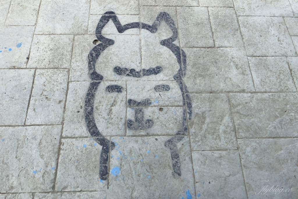 墾草趣親子園區｜近距離餵食梅花鹿、草泥馬和小兔兔 @飛天璇的口袋