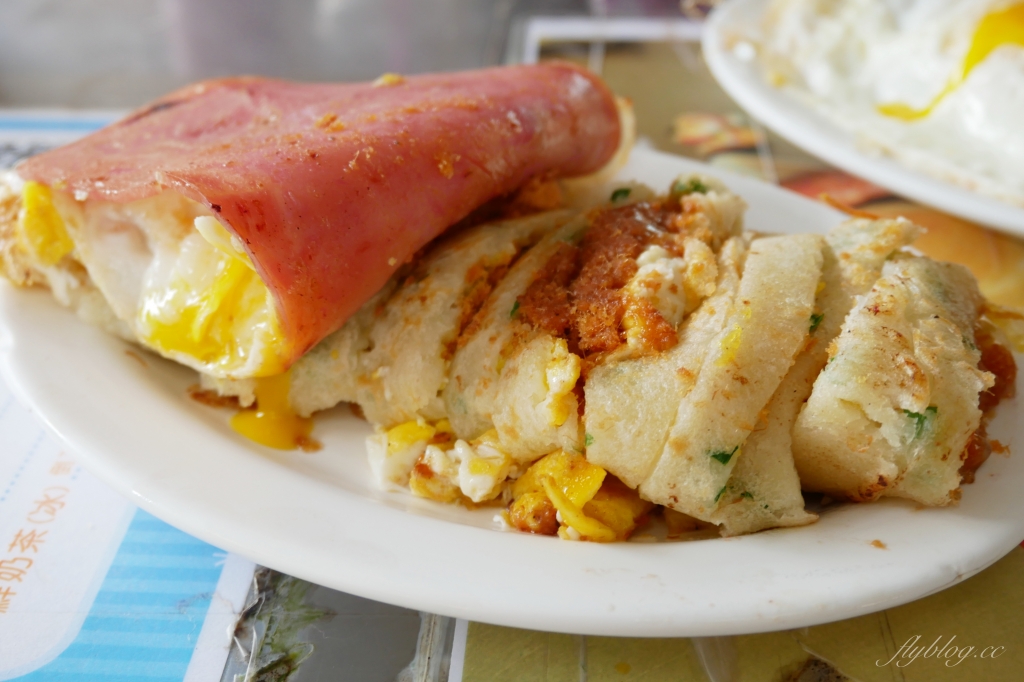 台中北區｜一心蛋餅．台中人氣古早味蛋餅，一中商圈排隊美食 @飛天璇的口袋