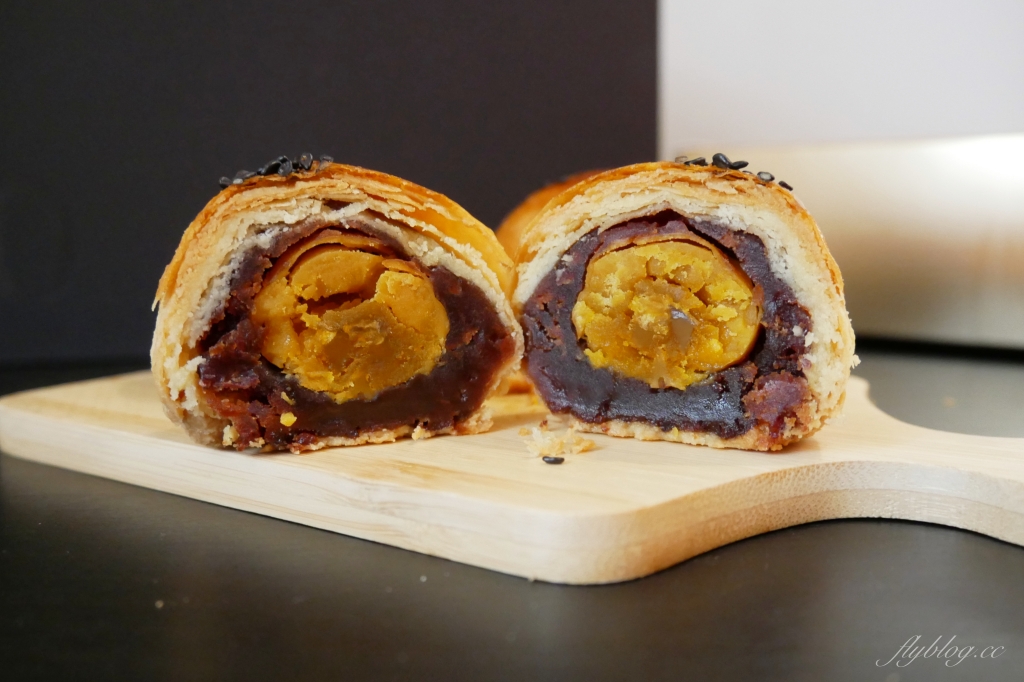 高雄鼓山｜莎士比亞烘焙坊．南台灣身價最貴的心蛋黃酥，來自世界冠軍師傅的好手藝 @飛天璇的口袋