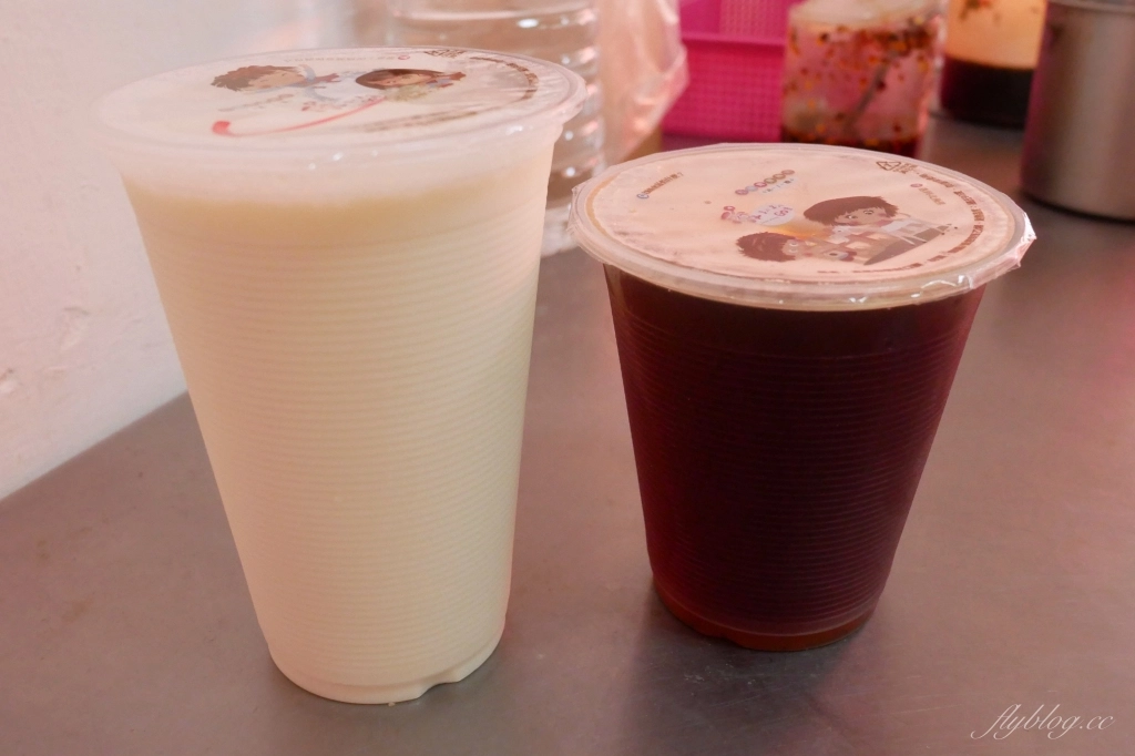 【台中東區】力行早點,台中傳統早餐~現擀手工麵皮蛋餅x金黃爆量韭菜盒子 @飛天璇的口袋 【台中東區】力行早點,台中傳統早餐~現擀手工麵皮蛋餅x金黃爆量韭菜盒子 @飛天璇的口袋