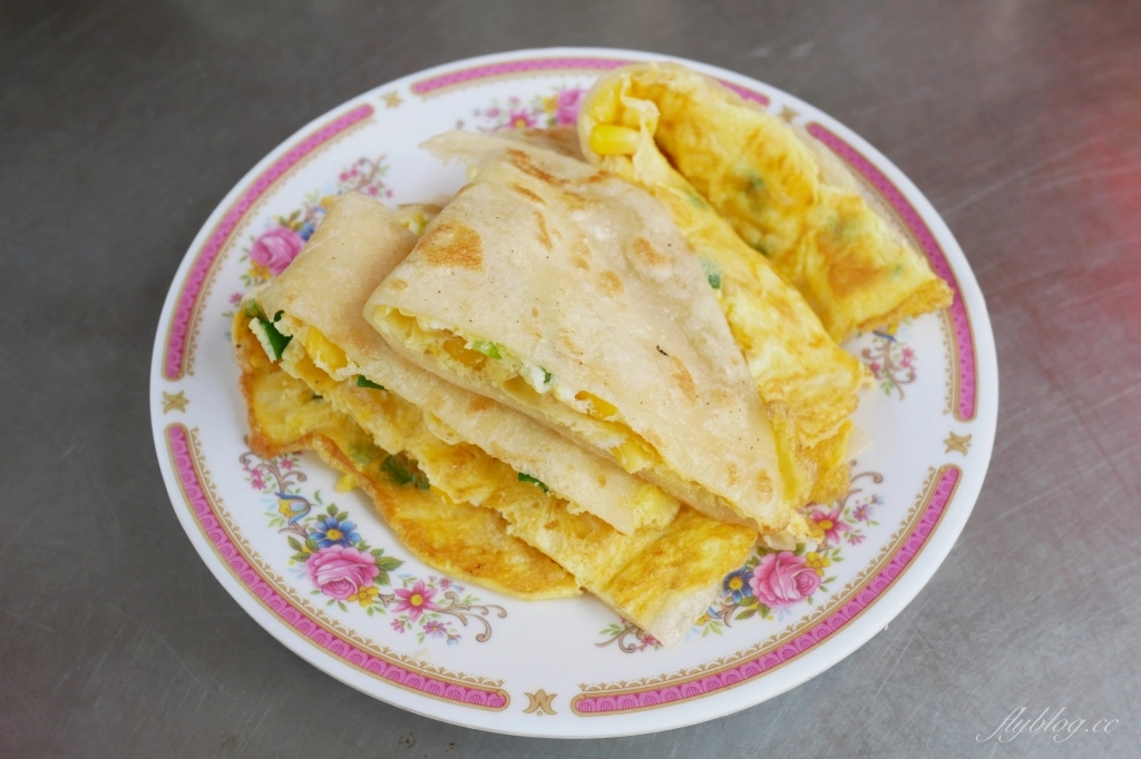 【台中東區】力行早點,台中傳統早餐~現擀手工麵皮蛋餅x金黃爆量韭菜盒子 @飛天璇的口袋 【台中東區】力行早點,台中傳統早餐~現擀手工麵皮蛋餅x金黃爆量韭菜盒子 @飛天璇的口袋