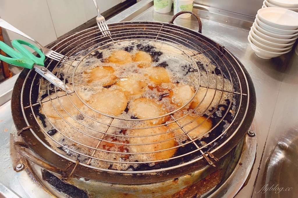 台中中區｜丁山肉丸．第二市場百年老店，充滿文青風的肉圓店 @飛天璇的口袋