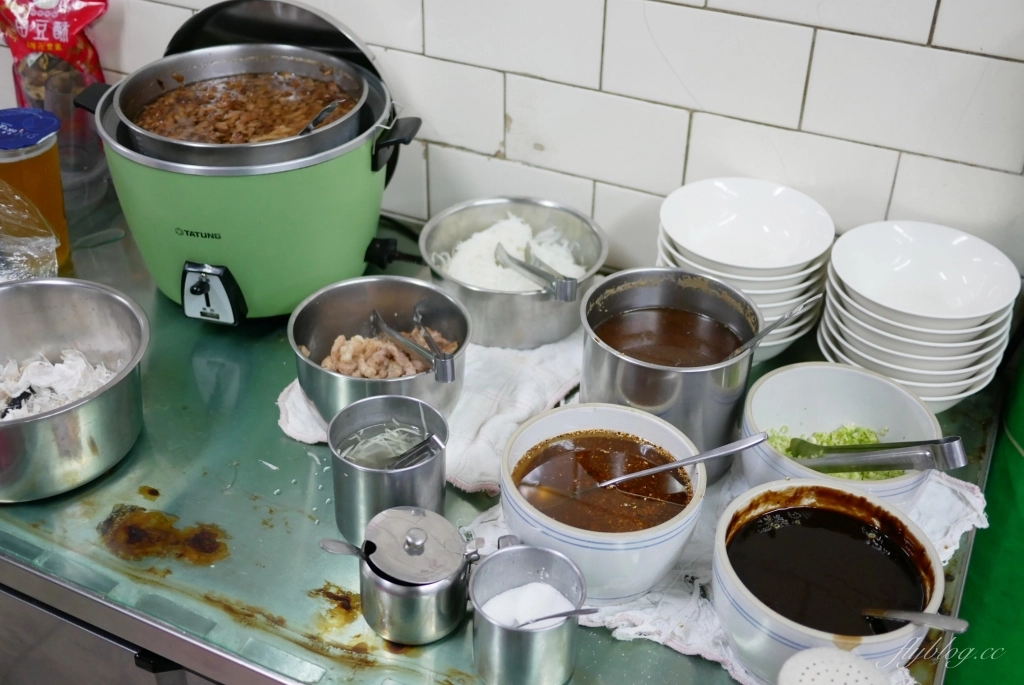 清水明肉圓仔湯｜廟東超過一甲子的美食，豐原也吃得到肉圓仔湯 @飛天璇的口袋