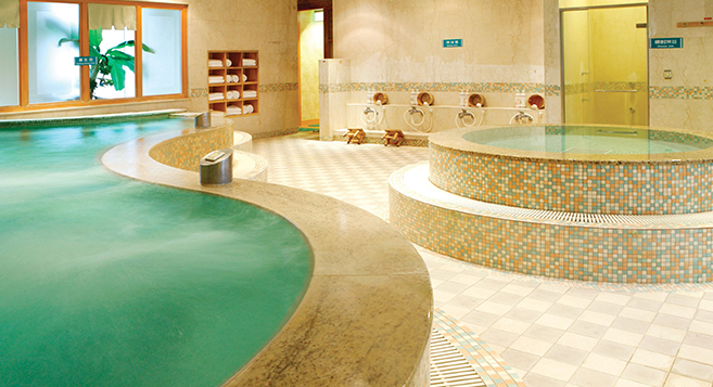 台東飯店｜娜魯灣大酒店．台東市區五星級飯店，星空溫泉套房、露天游泳池、兒童遊戲室 @飛天璇的口袋