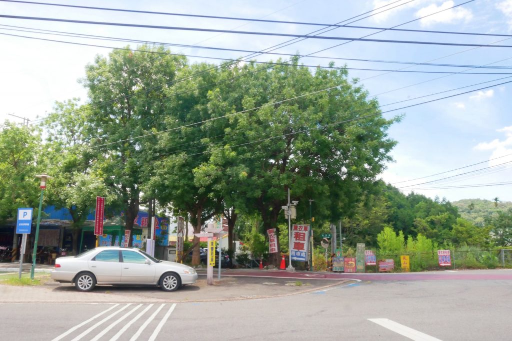 【台中豐原】 200 days：位於東豐綠色走廊旁的純白建築，IG熱門拍照打卡景點 @飛天璇的口袋