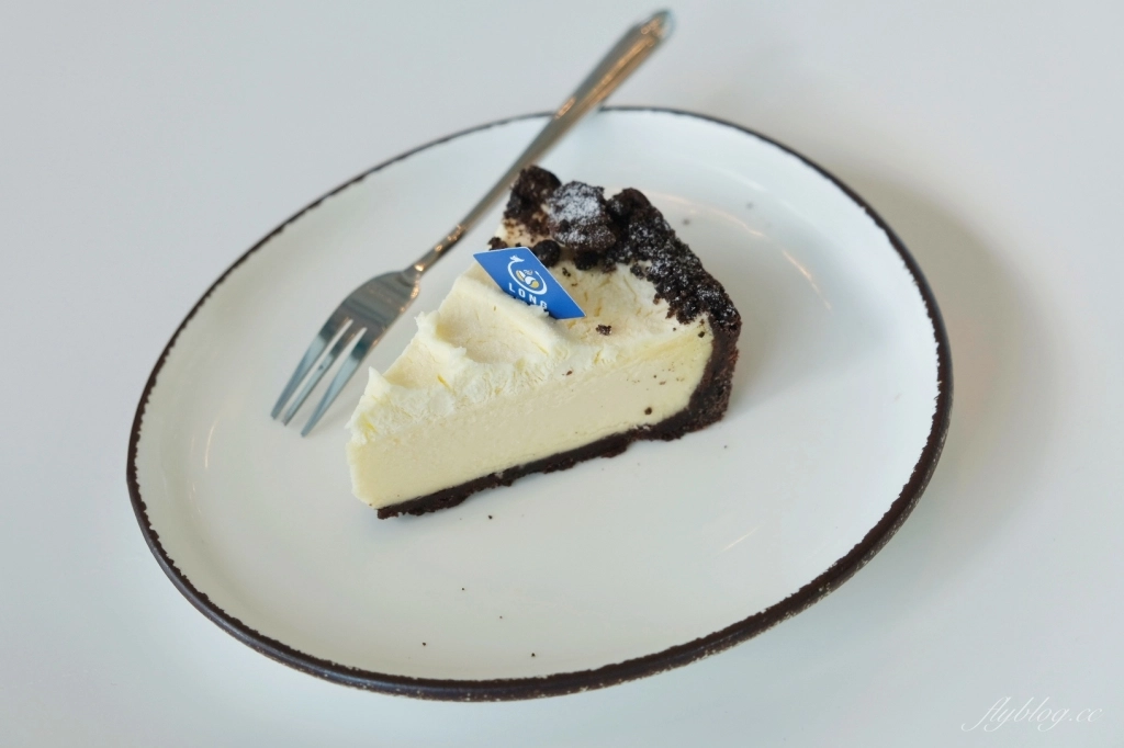 龍潭大池｜龍潭情侶約會和親子旅遊好地方，湖景木棧道、天鵝船遊湖、賞夕陽美景 @飛天璇的口袋