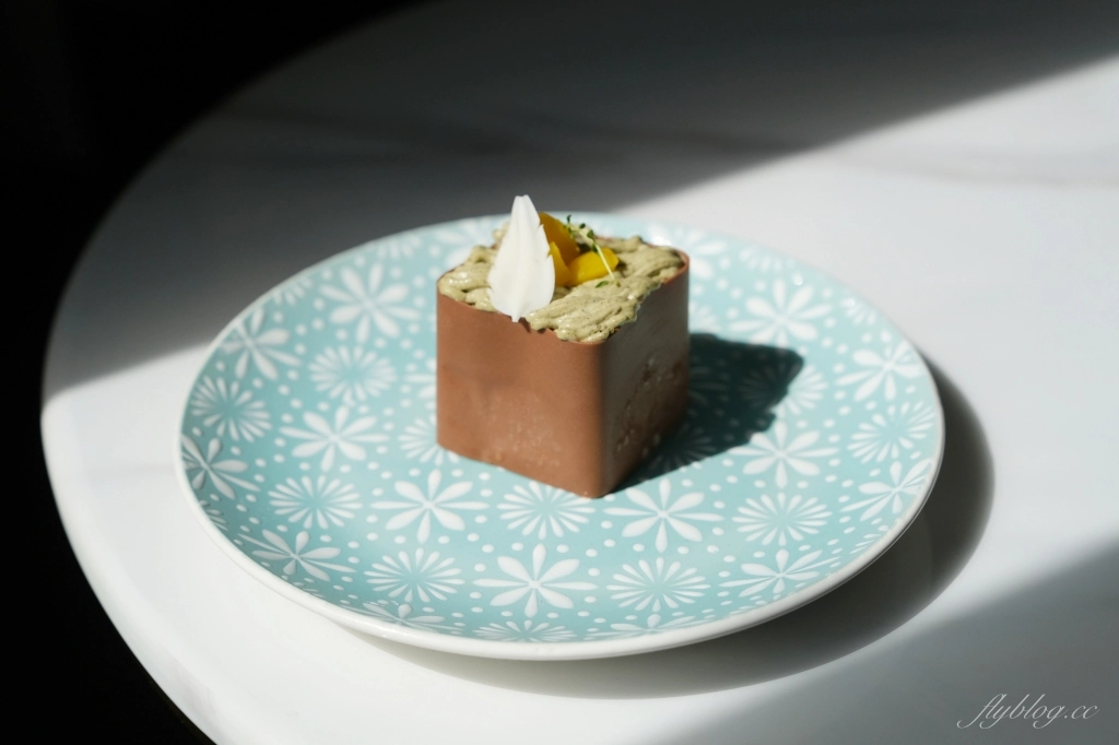 【台中西區】甜點很甜~精明商圈巷弄裡的「甜點很甜」，睽違1000多個日子重新見面 @飛天璇的口袋