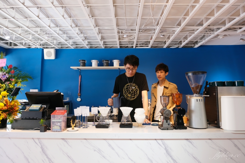 台中北區｜香緹果子咖啡館．個人心中台中最強千層蛋糕，推薦季節水果千層和泡芙捲 @飛天璇的口袋