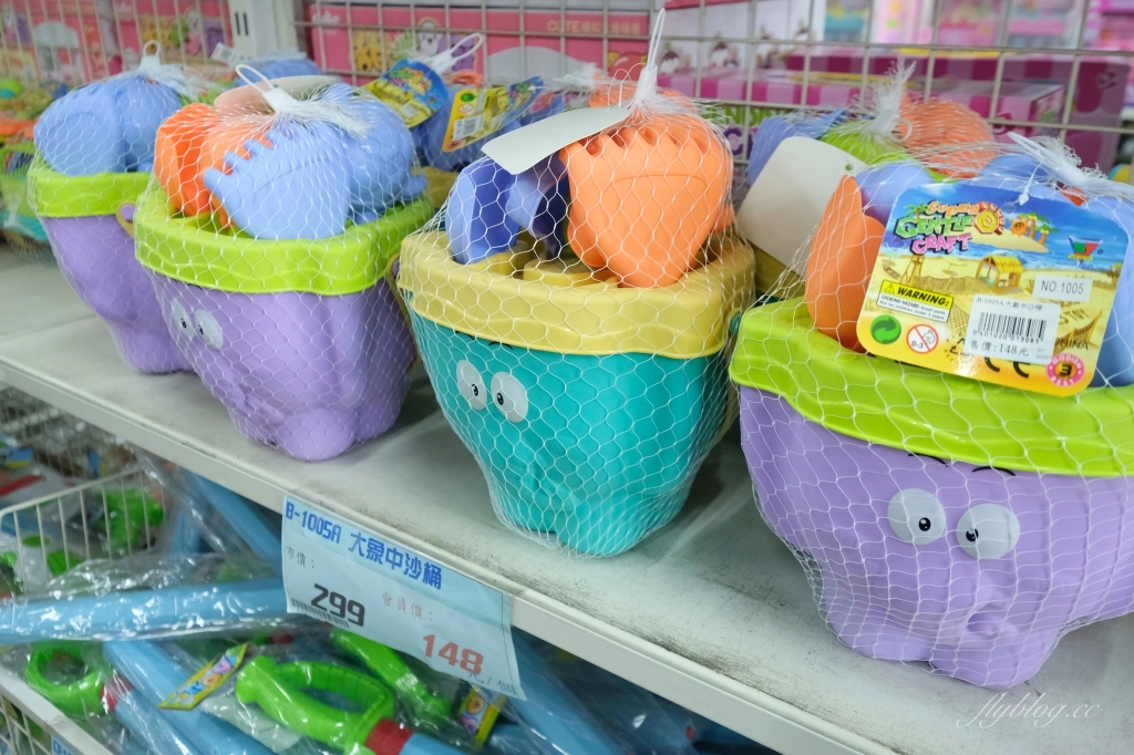 【彰化鹿港】 花鹿鹿玩具倉庫：中台灣占地超過200坪，小孩子的玩具天堂 @飛天璇的口袋