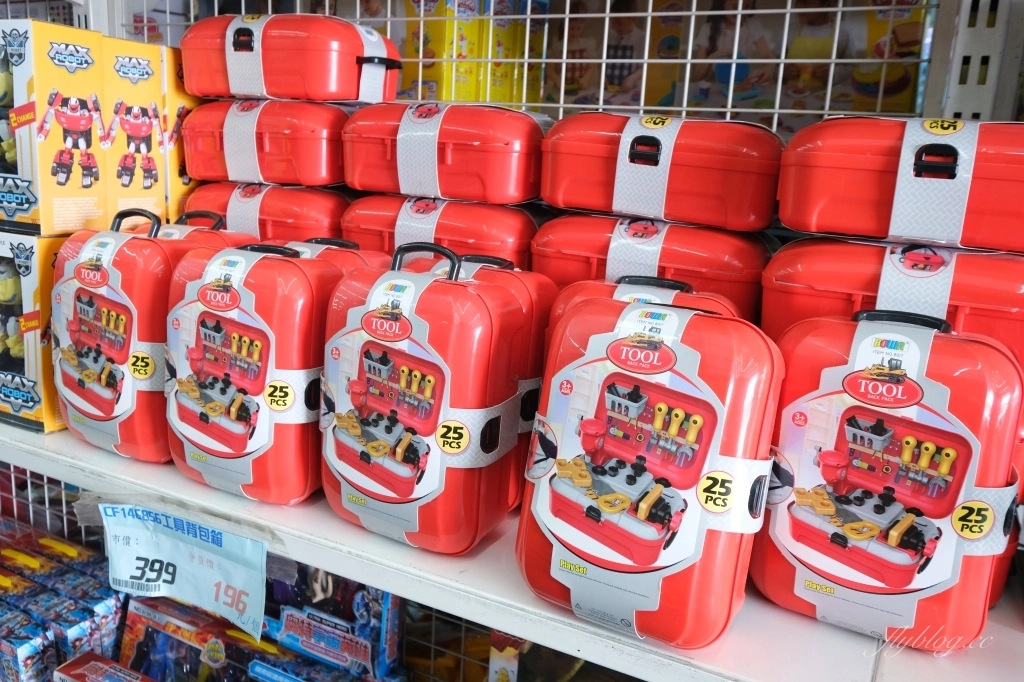 【彰化鹿港】 花鹿鹿玩具倉庫：中台灣占地超過200坪，小孩子的玩具天堂 @飛天璇的口袋