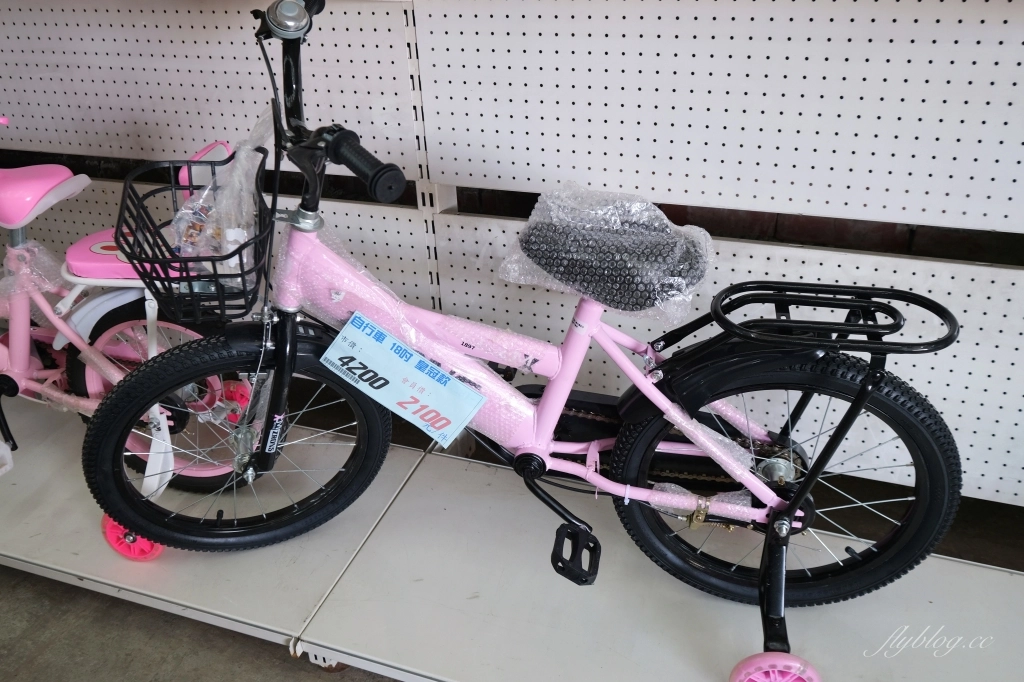 【彰化鹿港】 花鹿鹿玩具倉庫：中台灣占地超過200坪，小孩子的玩具天堂 @飛天璇的口袋