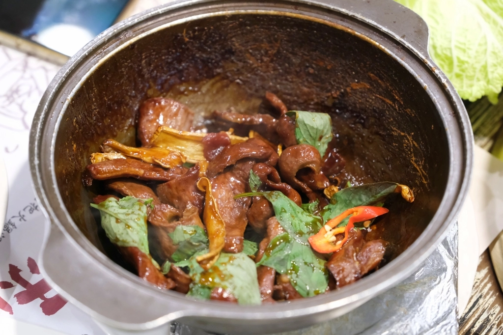 【台中北屯】尚牛二館，2020台中米其林必比登推薦，使用台灣國產溫體牛火鍋 @飛天璇的口袋