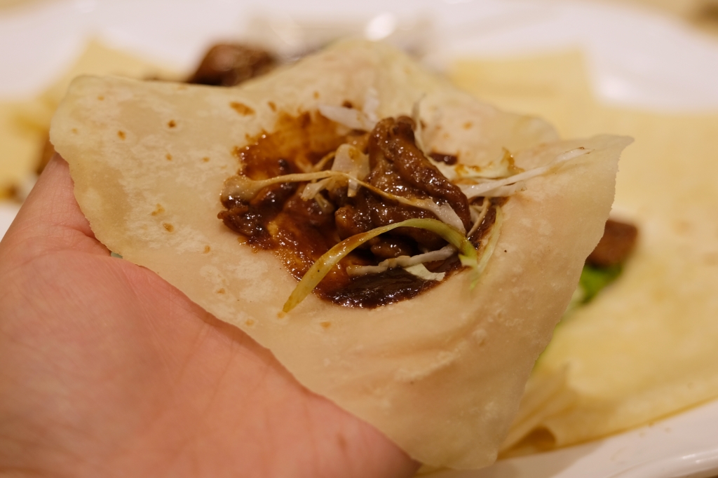 嘉義西區｜滿福樓婚宴廣場：桌菜$3000元起，嘉義最大婚宴餐廳 @飛天璇的口袋