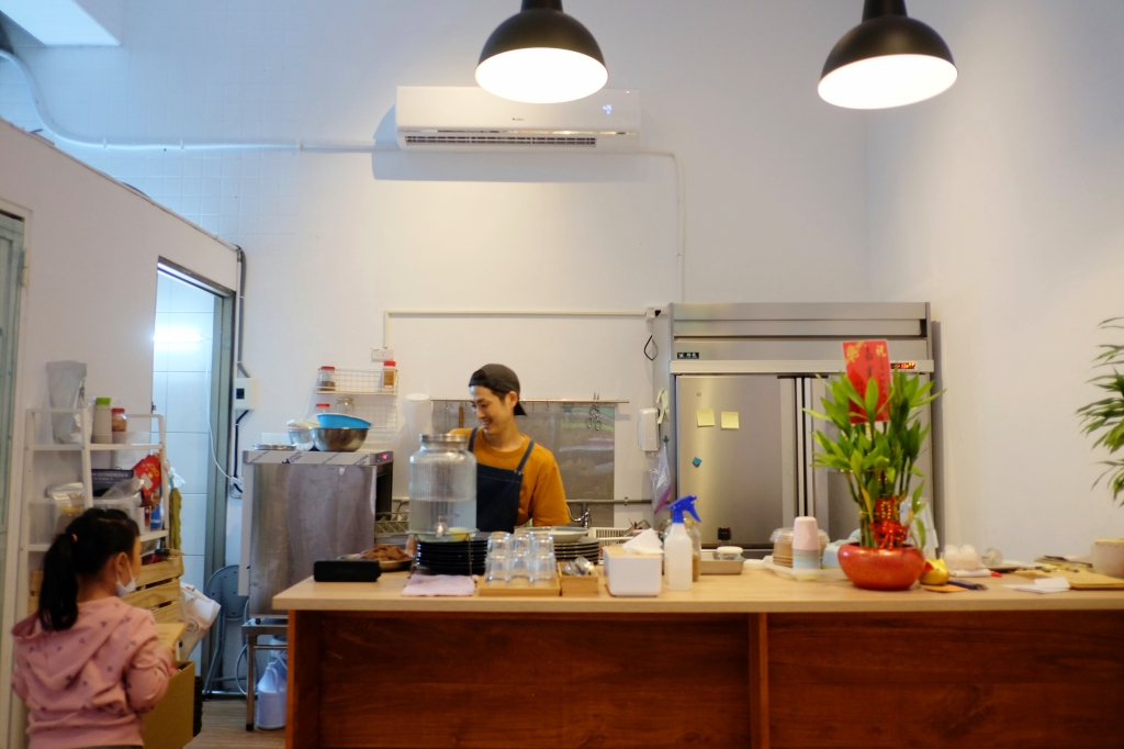 【台中北屯】文鳥咖哩:來自日本名古屋的型男主廚,好吃到差點把盤子也吞了! @飛天璇的口袋 【台中北屯】文鳥咖哩:來自日本名古屋的型男主廚,好吃到差點把盤子也吞了! @飛天璇的口袋