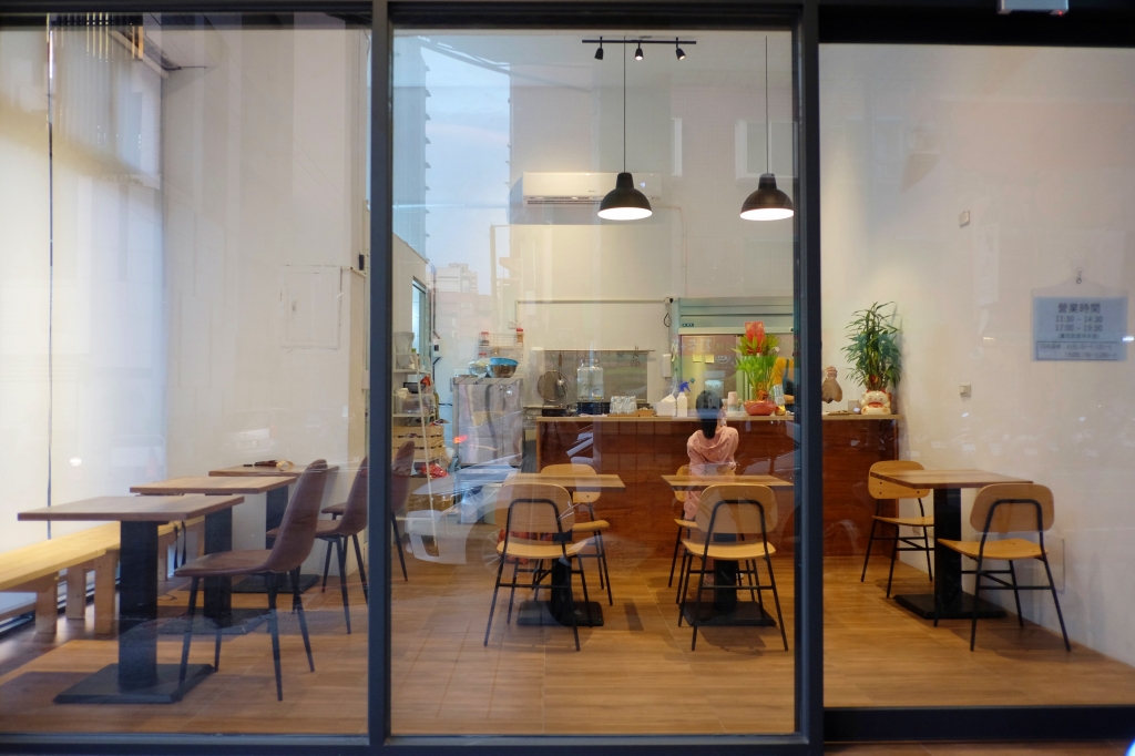 【台中北屯】文鳥咖哩:來自日本名古屋的型男主廚,好吃到差點把盤子也吞了! @飛天璇的口袋 【台中北屯】文鳥咖哩:來自日本名古屋的型男主廚,好吃到差點把盤子也吞了! @飛天璇的口袋