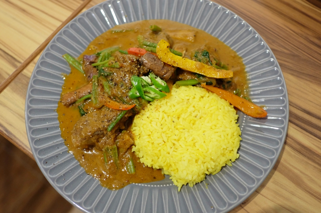 【台中北屯】文鳥咖哩:來自日本名古屋的型男主廚,好吃到差點把盤子也吞了! @飛天璇的口袋 【台中北屯】文鳥咖哩:來自日本名古屋的型男主廚,好吃到差點把盤子也吞了! @飛天璇的口袋