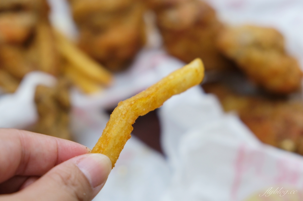 台東美食｜阿鋐炸雞．比起台東超人氣藍蜻蜓，據說在地人都吃這間 @飛天璇的口袋