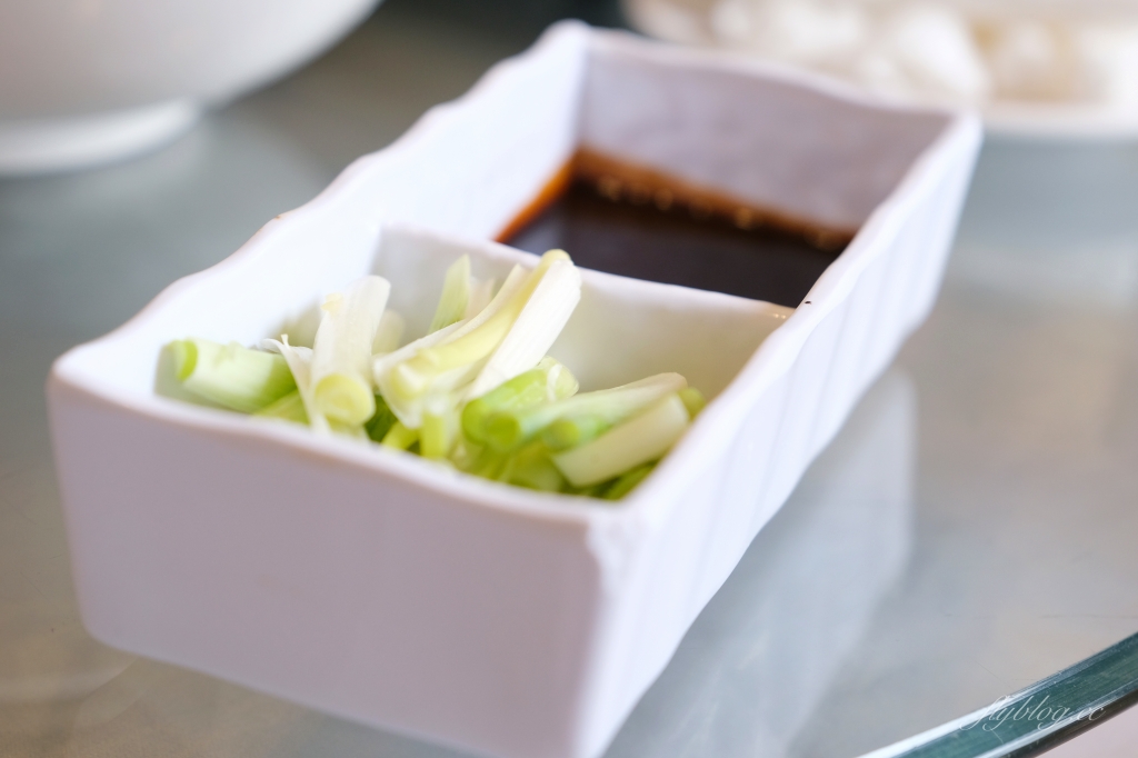 嘉義西區｜新北平婚宴餐廳：北平烤鴨一鴨三吃x招牌啤酒鴨料理 @飛天璇的口袋