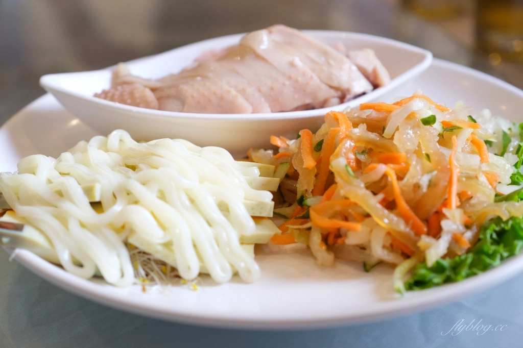 嘉義西區｜新北平婚宴餐廳：北平烤鴨一鴨三吃x招牌啤酒鴨料理 @飛天璇的口袋