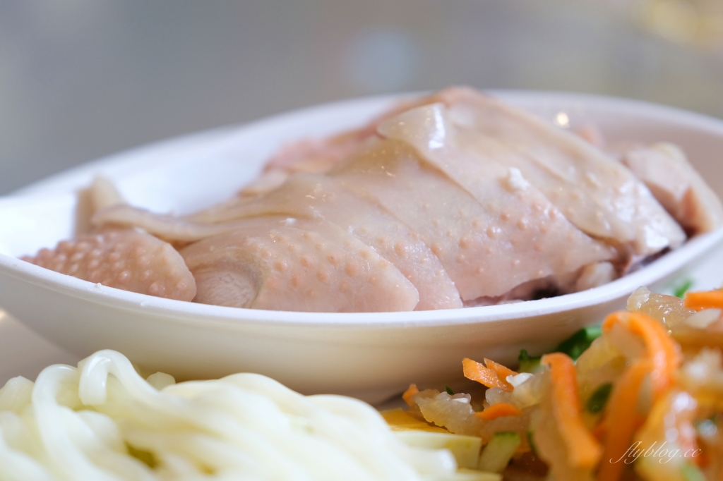 嘉義西區｜新北平婚宴餐廳：北平烤鴨一鴨三吃x招牌啤酒鴨料理 @飛天璇的口袋