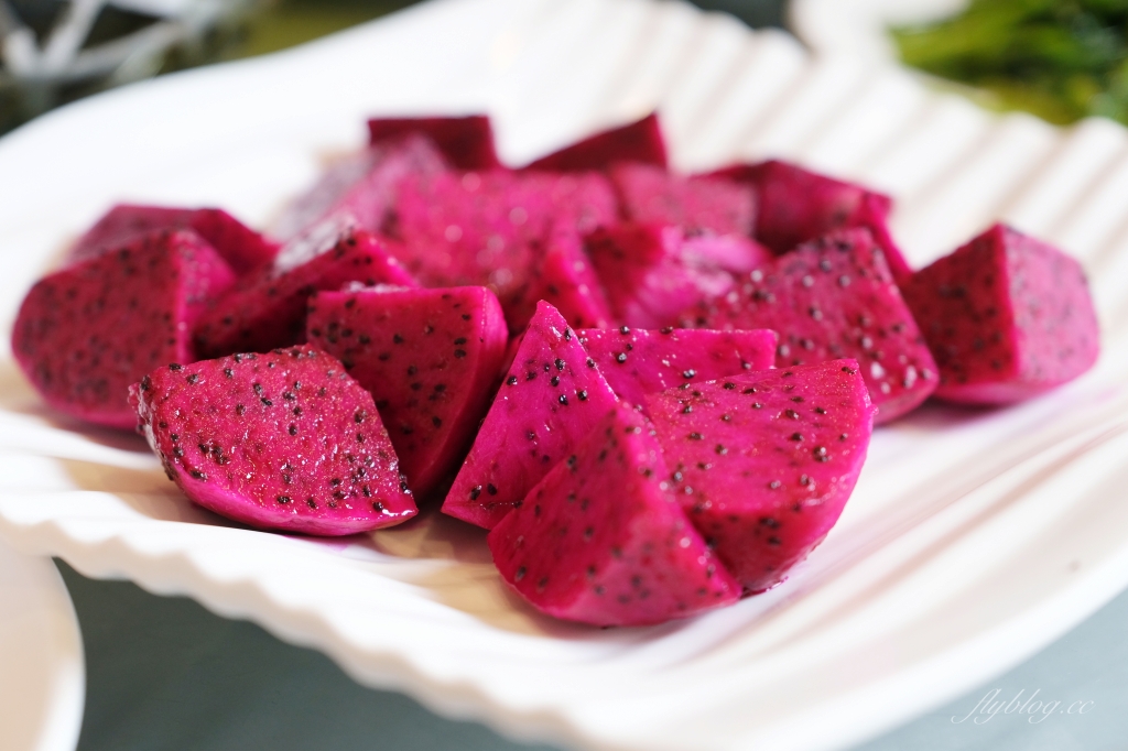 嘉義西區｜新北平婚宴餐廳：北平烤鴨一鴨三吃x招牌啤酒鴨料理 @飛天璇的口袋