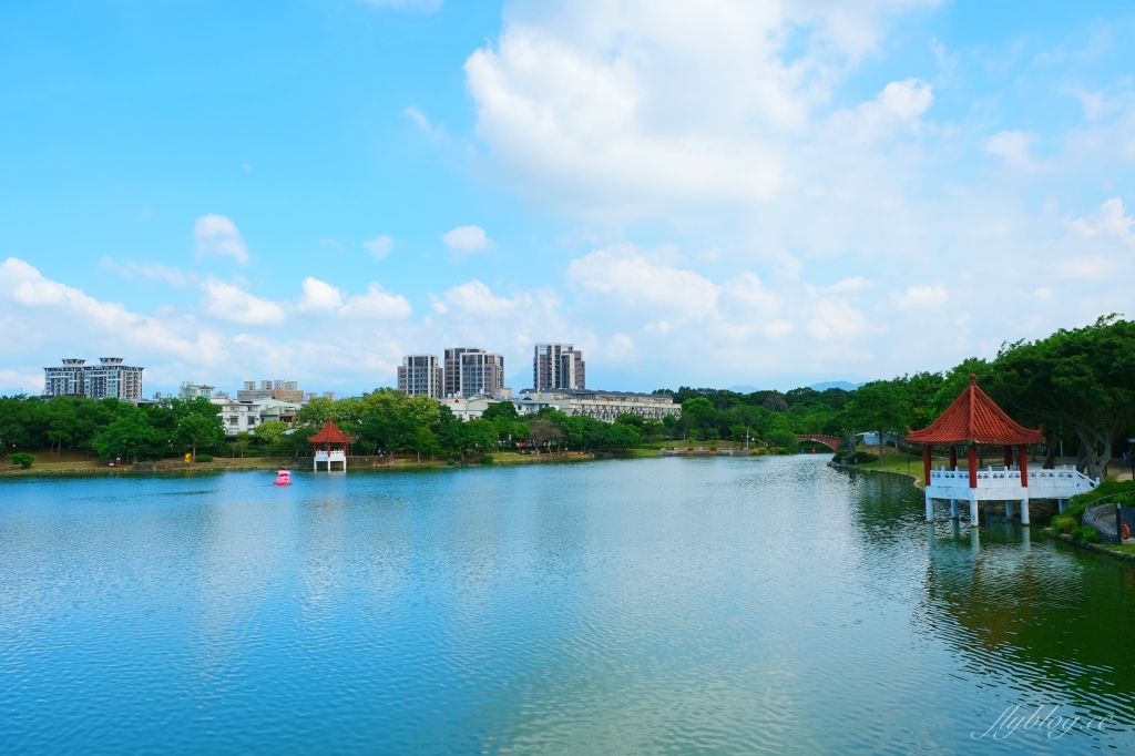 龍潭大池｜龍潭情侶約會和親子旅遊好地方，湖景木棧道、天鵝船遊湖、賞夕陽美景 @飛天璇的口袋