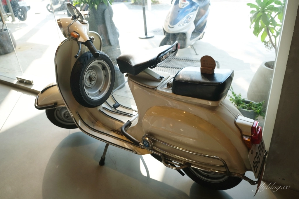 龍潭澎湃豆花｜充滿文青風的豆花店，加冰加豆花加仙草都免費 @飛天璇的口袋