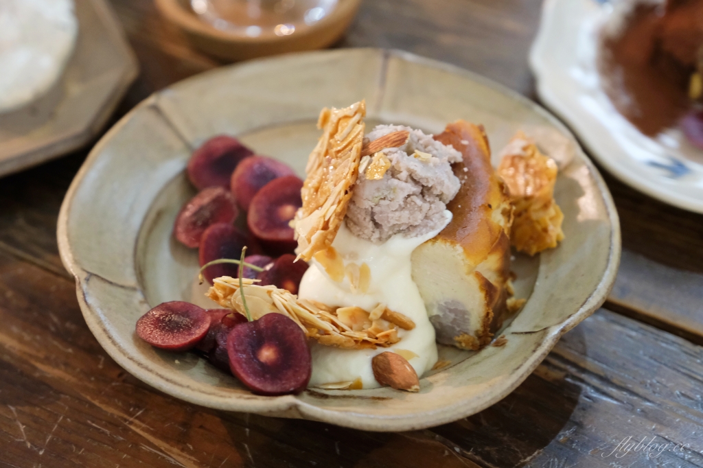 疍宅Egghost｜隱藏巷弄裡的老宅咖啡館，甜點和飲料都很有溫度 @飛天璇的口袋