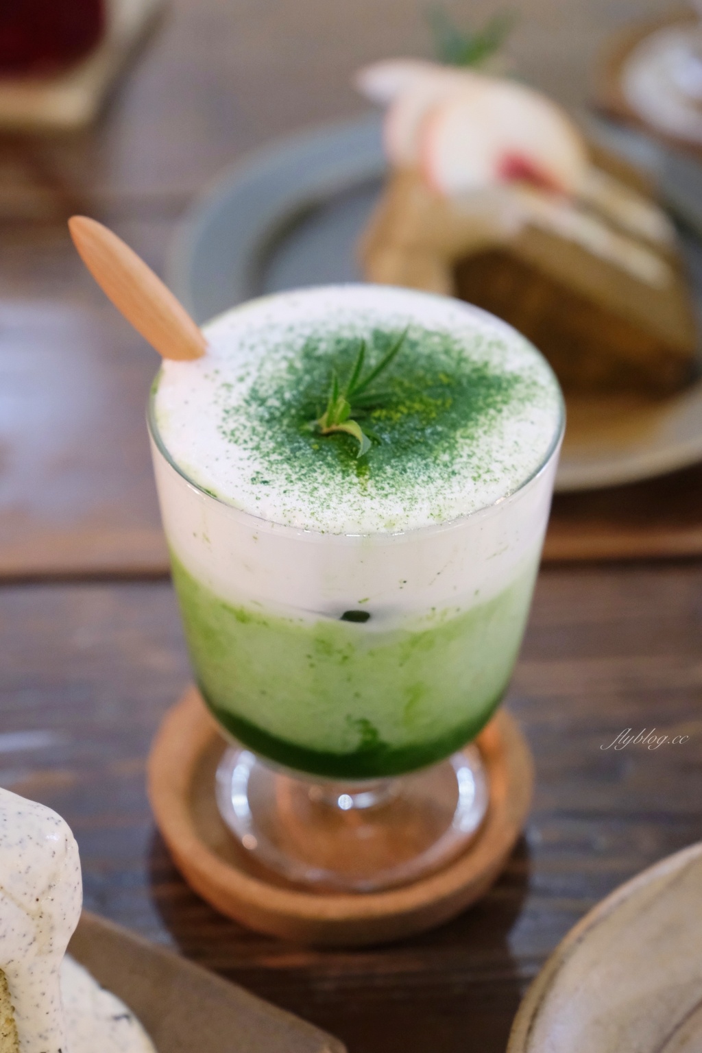 疍宅Egghost｜隱藏巷弄裡的老宅咖啡館，甜點和飲料都很有溫度 @飛天璇的口袋