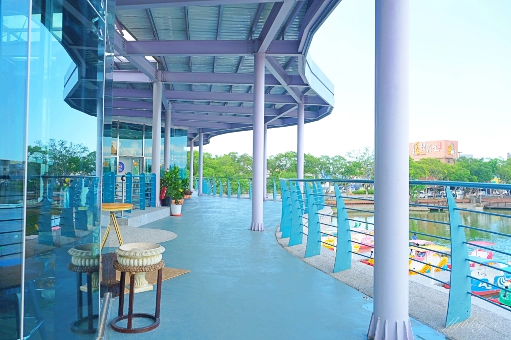 龍潭大池｜龍潭情侶約會和親子旅遊好地方，湖景木棧道、天鵝船遊湖、賞夕陽美景 @飛天璇的口袋