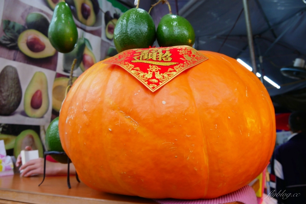 嘉義西區｜文化路酪梨牛奶專賣店．文化路夜市的人氣飲料攤，全年供應草莓牛奶好喝 @飛天璇的口袋