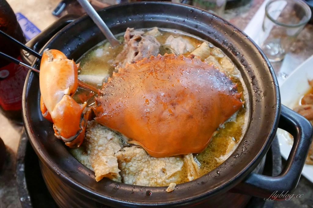 嘉義西區｜阿傑台式料理X三八鷄X烤蚵吃到飽．一次品嚐三種美食，嘉義最斜槓的餐廳 @飛天璇的口袋