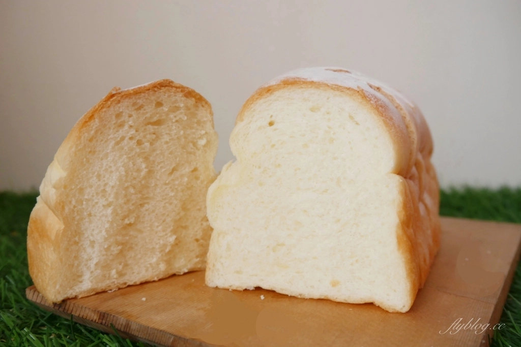 明治時代｜台中好吃肉桂捲和生吐司，使用日本職人麵粉老麵發酵 @飛天璇的口袋