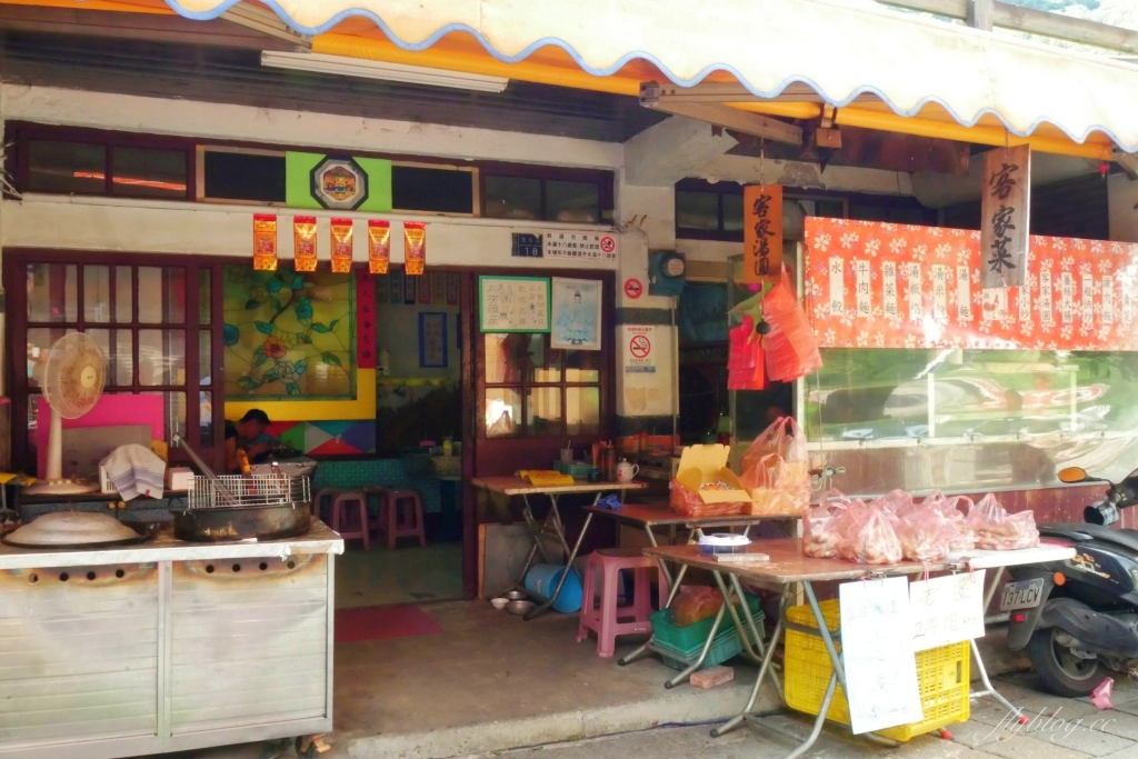 苗栗泰安清安豆腐老街｜復古懷舊的石板道路，洗水坑豆腐街小吃美食 @飛天璇的口袋